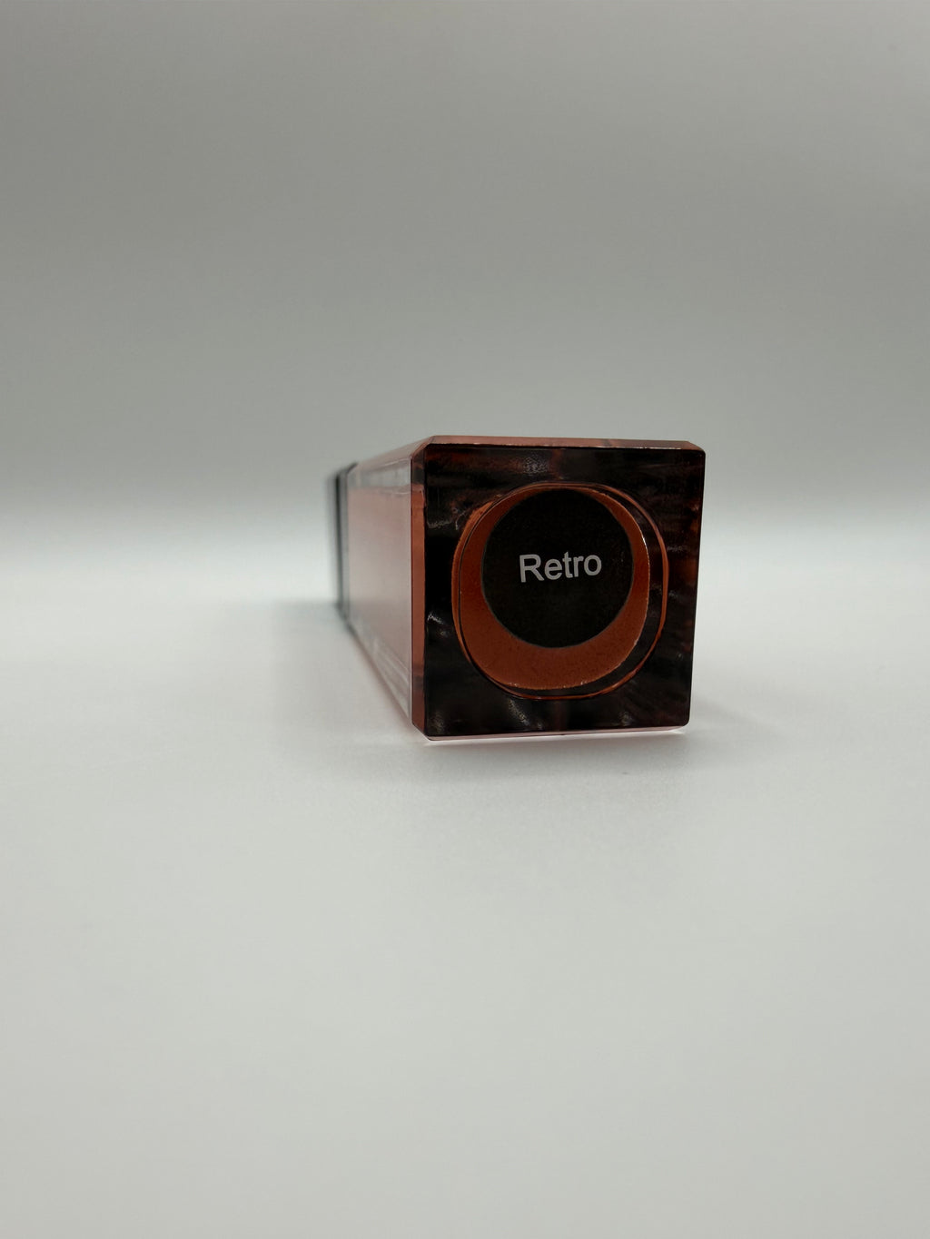 Retro High-Shine Lip Gloss